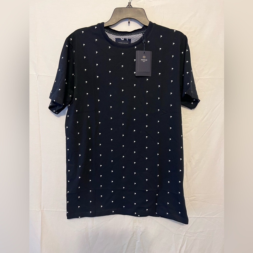 Men’s premium knit navy and white shirt sz L (New)